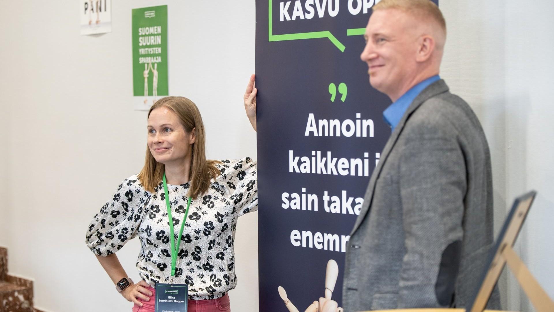 EVA Global osallistu Kasvu Openin Pirkanmaan Kasvupolku-sparrausohjelmaan vuonna 2022. Nina Suuriniemi Hopper sanoo, että sparraajan palaute on kuin lahja, joka auttaa eteenpäin.